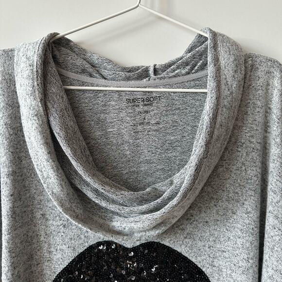 NWT Torrid Sequin Lip Gray Plush Relaxed Fit Sweater size 4X - Picture 7 of 14
